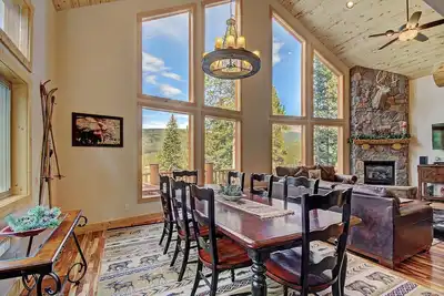 Image de Activités SkyCard gratuites - Grande cabane en rondins, vues sur la montagne et le lac, bain à remous privé - Grand Moose L