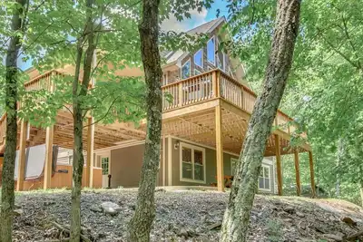 Image de Maison «Skye View» de 7 chambres, système de sonorisation pour toute la maison, foyer extérieur au gaz