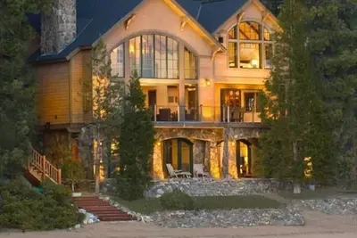 Image de Villa de luxe au bord du lac (Zc636) 636 Lake Shore Blvd