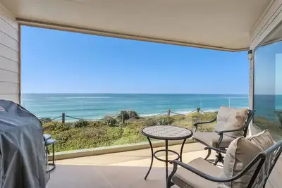 Image de 2 Br Oceanfront Condo Récemment Rénové Song13: 2 Br, 2 Ba Condo à Solana Beach, Pour 5 Personnes