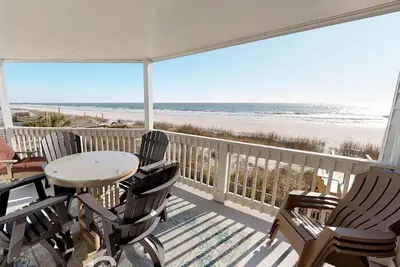 Image de La plage est juste hors de votre balcon! Premier étage 3br au phare 11 # 1