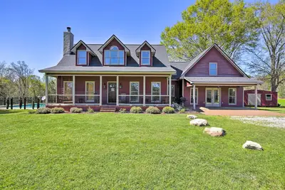 Image de Pine Mountain Valley House w / Pool sur 25 acres!