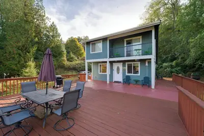 Image de Lakebay Cabin w / Mtn View, accès à la plage et kayaks!