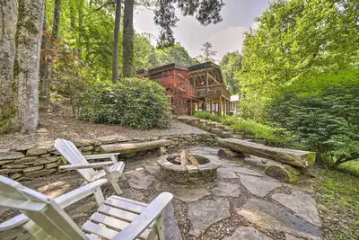 Image de Cabine de luxe 2br Highlands w / Stone Firepit en ville