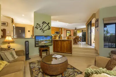 Image de Wailea Ekahi # 53c Hawaiian Beachfront, 1575 pieds carrés. Townhome, rénové!