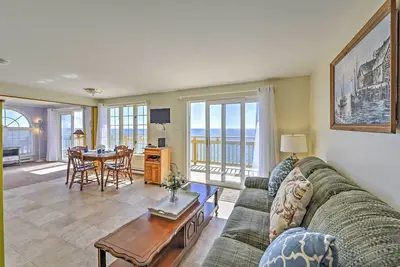 Image de Truro Condo w / Deck sur le Cape Cod National Seashore