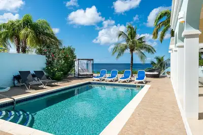 Villa tropicale en bord de mer, Ac, piscine privée, plongée et plongée en apnée