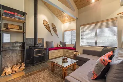 Image de Majestic Mammoth - Vues grandioses, espace ouvert lumineux, enregistrement automatique, 1 / 2mi à ascenseurs!