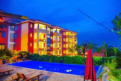 Image de Spacieux et abordable Appartement Top Notch