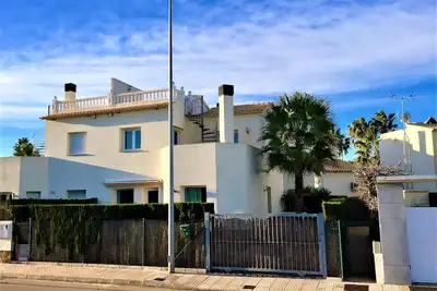 Image de Villa de vacances Ă Oliva Nova Ă 100m de la plage, terrasse sur le toit