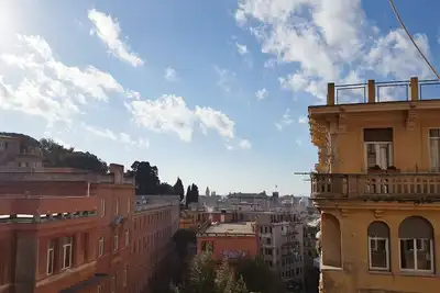 Image de Joli appartement juste rénové idéalement situé pour visiter Gênes