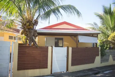 Image de Location saisonnière Trois-ÎLETS MartiniqueRésidence -Piscine -Plage -Calme.