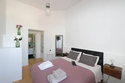 Image de Maison Duke Port - Gratuit Parking et petit déjeuner - coeur de la ville