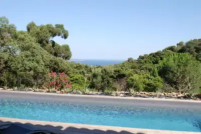 Image de Provencal villa 12 pax near Saint-Tropez with swimming pool and superb sea view