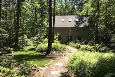 Image de Stream-Side Guesthouse Dans la belle Rawley Springs