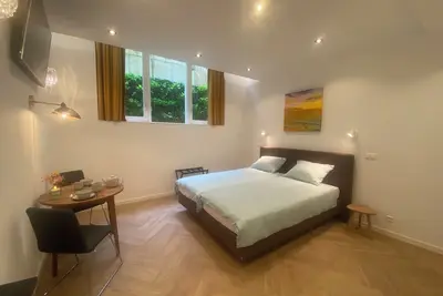 Image de Belle chambre dans le centre d'Amsterdam avec une intimité totale