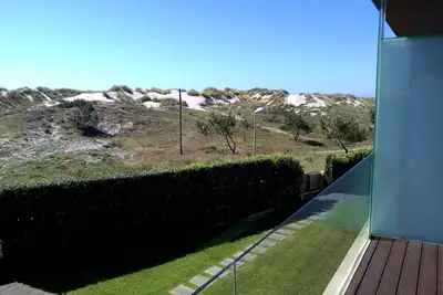 Image de T2 de luxe face à la plage