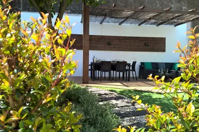 Image de Grace Garden Home un jardin naturel face à la rivière au centre de Lisbonne