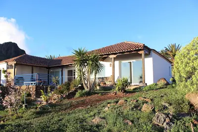 Image de La Hoya, maison de campagne confortable et calme