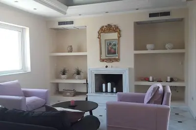 Image de appartement 3bd confortable et entièrement équipé avec d'immenses vérandas.