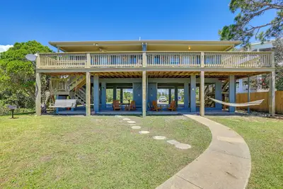Image de 2br Cedar Key Duplex House w / Dock & Ocean Views