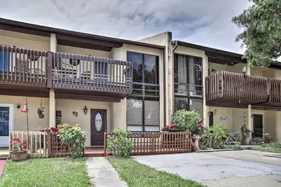 Image de 2br Townhome Cape Canaveral w / Intérieur amélioré