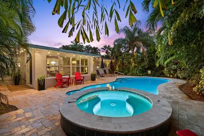 Bienvenue A Casa Del Sol OÙ Midcentury Et The Sunny Tropics Collide! ! !