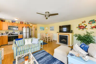 Image de Wildwood Condo w / Deck - Près du centre des congrès!