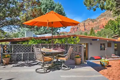 Image de Sedona 'Casa Serena' w / Patios & Views -Near Trails