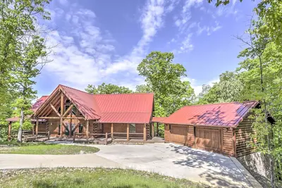 Image de Private Eureka Springs Cabin avec vue sur le lac Beaver!