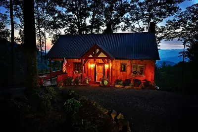Image de \"Buffalo Trace Cabin\" 1br dans les Smoky Mountains!