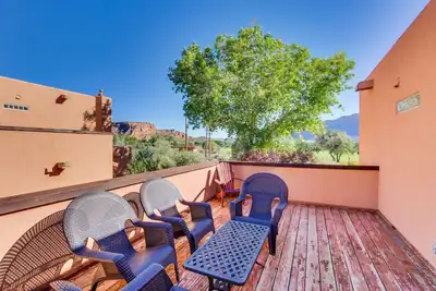 Image de Dog-friendly condo sur le golf w / bain à remous privé et piscine partagée de saison