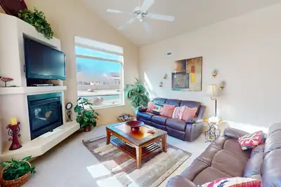 Image de Southwestern Flair, Condo amical avec des vues pittoresques