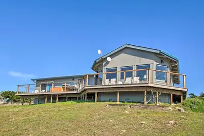 Image de 3br 'Sea B's' Irish Beach House avec vue sur l'océan!