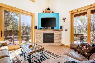 Image de Vue sur la montagne la maison w / bain à remous privé et patio - près de golf, des sentiers et plus!