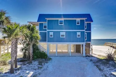 Image de Goin 'Coastal: Beach Front Home, pour 9 personnes