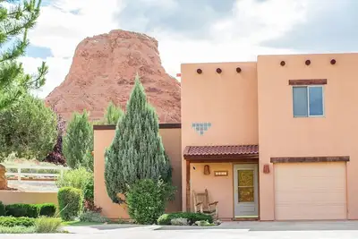 Image de Maison de ville qui accepte les animaux - Terrasse sur le toit - Vues emblématiques de Red Rock!