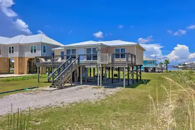 Image de Belle Dauphin Island Cottage w / Deck & Gulf Views