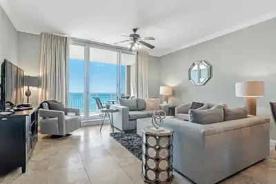 Image de Indigo East 904 - Vue sur la plage avec intérieur luxueux et commodités!
