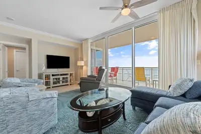 Image de Indigo West 804 - Vue sur la plage avec intérieur luxueux et Bonus Den!