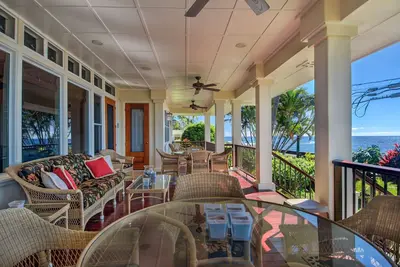 Image de Honu La'e - 4 chambres, 4 salles de bain face à la mer Maison de vacances à Poipu avec A / C