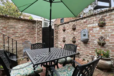 Image de Restez avec Lucky Savannah: Au rez-de-jardin, à deux pas des boutiques et des restaurants