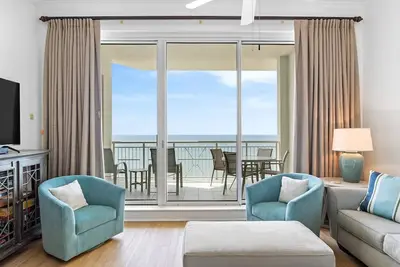 Image de Indigo East 2004 - Unité front de plage avec intérieur luxueux et commodités!