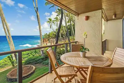 Image de Poipu Makai # A2: vues Ocean Front de Lanai & Master Bedroom