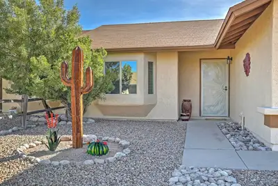 Image de Belle Maison Tucson Avec Foyer et Bain à Remous en Option!