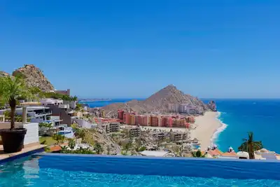 Image de Villa Jade de Law - Amenez votre famille et vos amis! Villa de luxe spacieuse avec vue