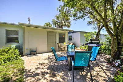 Image de Nouveau Smyrna Beach Accueil w / Fire Pit - Walk to Shore!