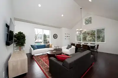 Image de Condo tout neuf primé - 10 minutes à pied du centre-ville de Durango