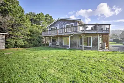 Image de Private Rockaway Beach Home 2 blocs de l'océan!