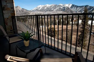 Image de Nouveaux pas de condo de luxe pour les ascenseurs - Vues étonnantes